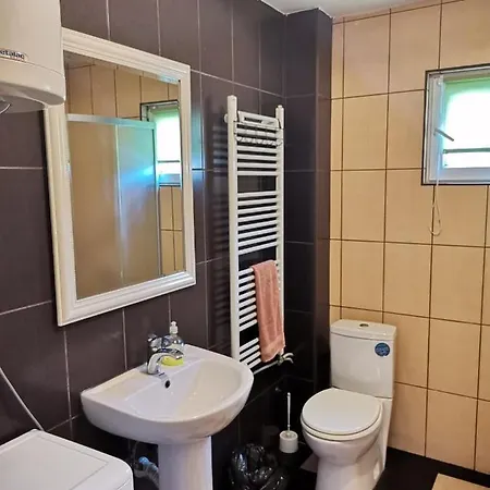 Airport Apartments Belgrado Esterno foto